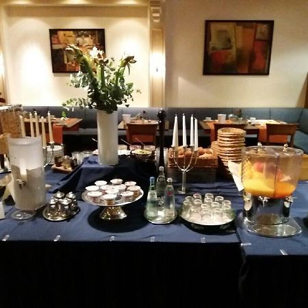 Hotel Rheinterrasse Benrath دوسلدورف المظهر الخارجي الصورة