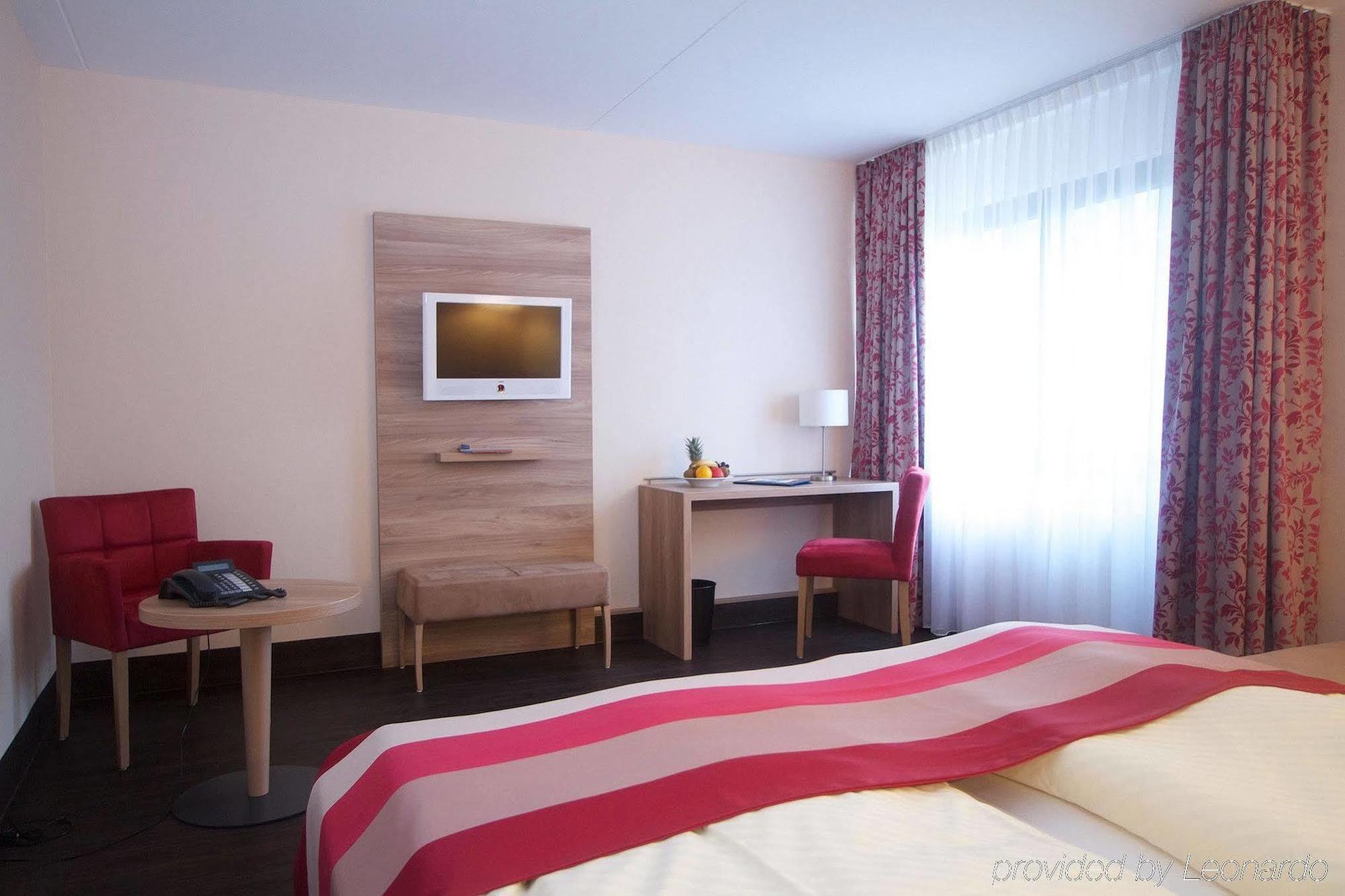 Hotel Rheinterrasse Benrath دوسلدورف المظهر الخارجي الصورة